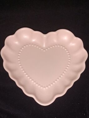 Set Of 4 Pink Heart-Shaped Stoneware Serving Dish